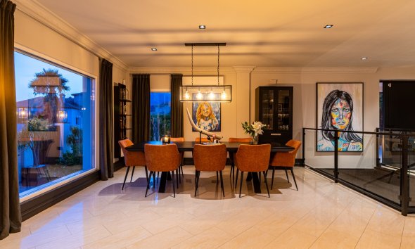 Reventa - Chalet / Villa  -
La Nucía