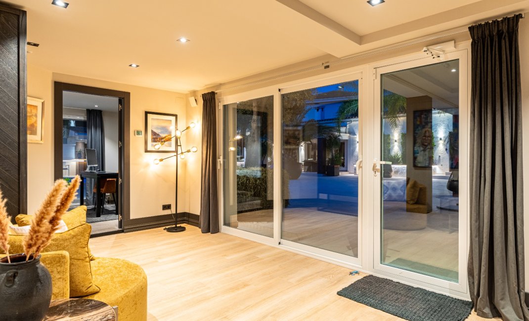 Reventa - Chalet / Villa  -
La Nucía