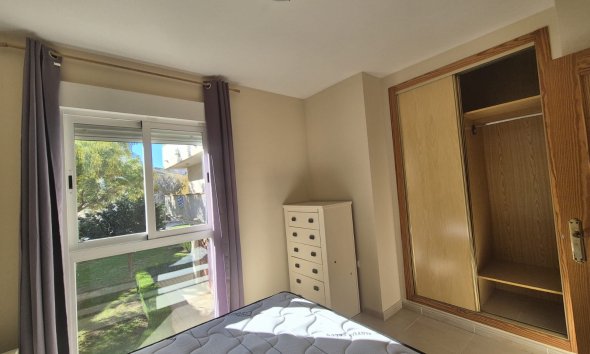  Alquiler larga estancia - Apartamento / piso -
Altea