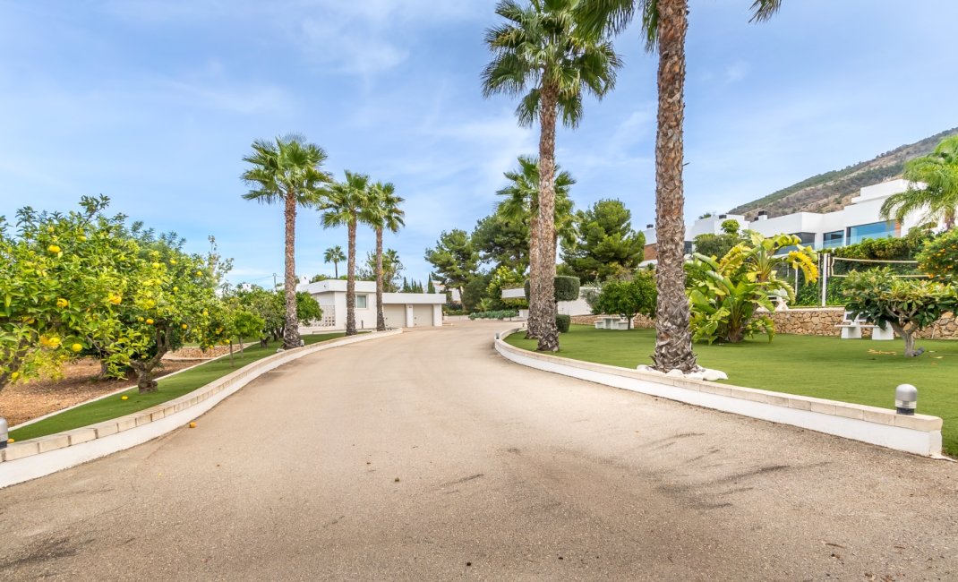 Videresalg -  Hytte / villa -
Albir