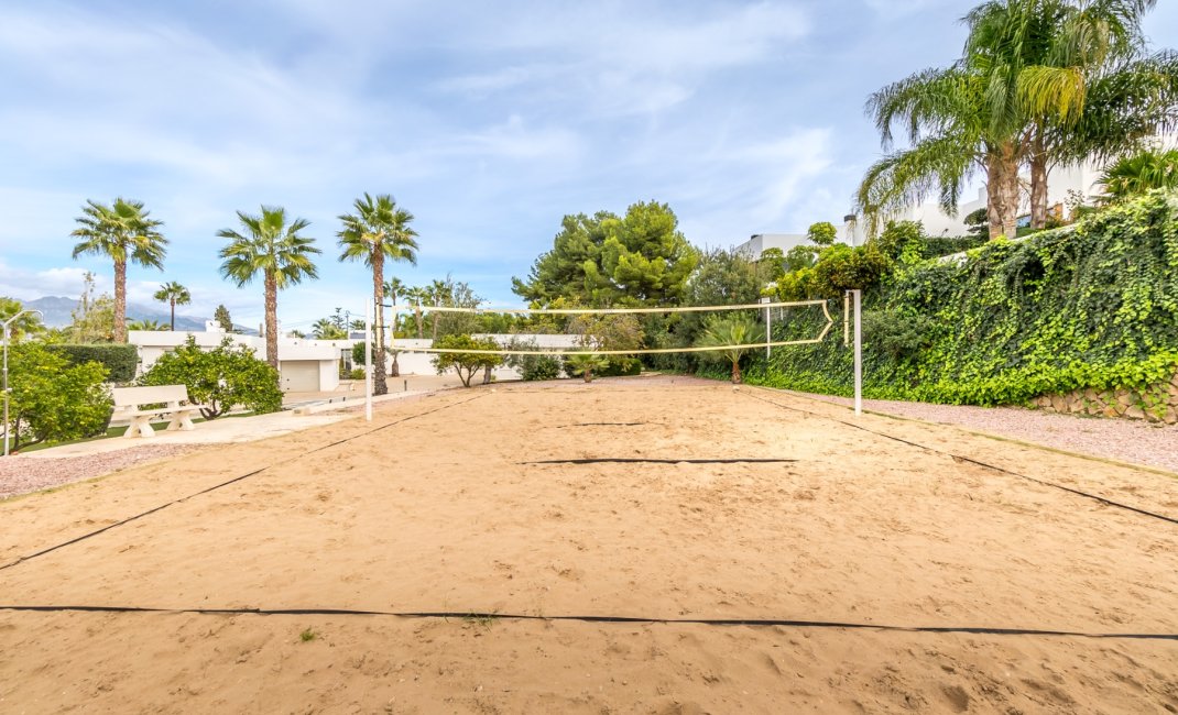 Videresalg -  Hytte / villa -
Albir