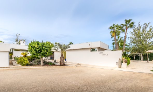 Videresalg -  Hytte / villa -
Albir