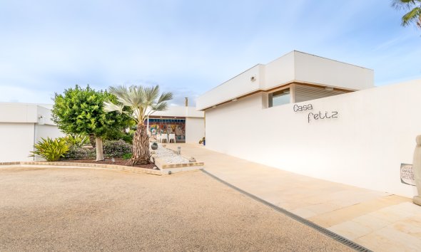 Videresalg -  Hytte / villa -
Albir