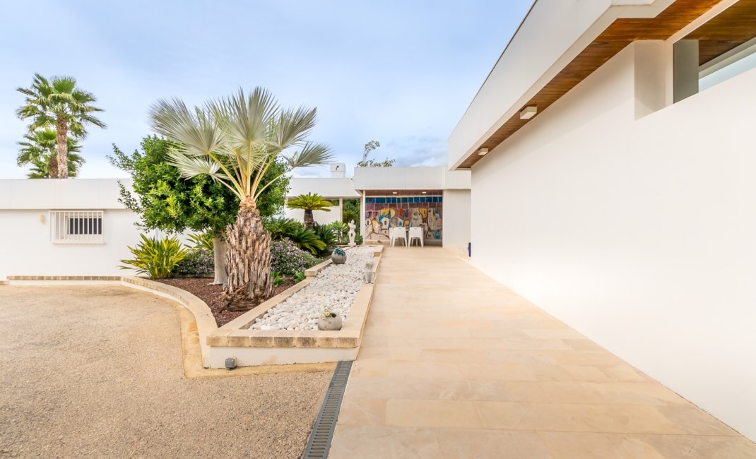 Videresalg -  Hytte / villa -
Albir