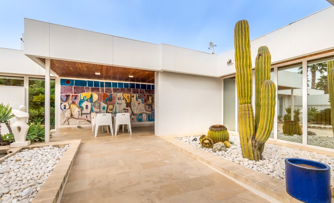 Videresalg -  Hytte / villa -
Albir