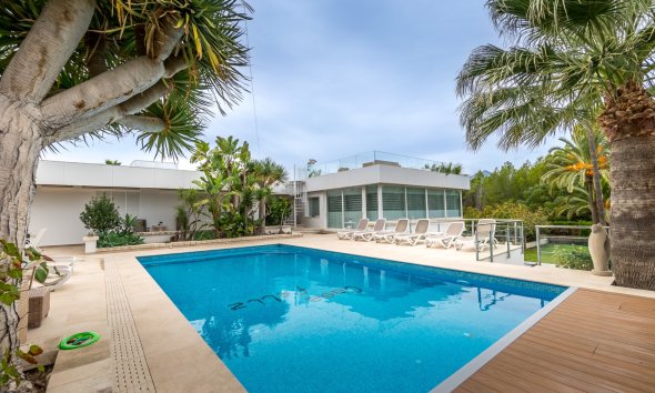 Videresalg -  Hytte / villa -
Albir