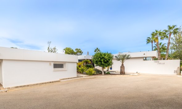 Videresalg -  Hytte / villa -
Albir