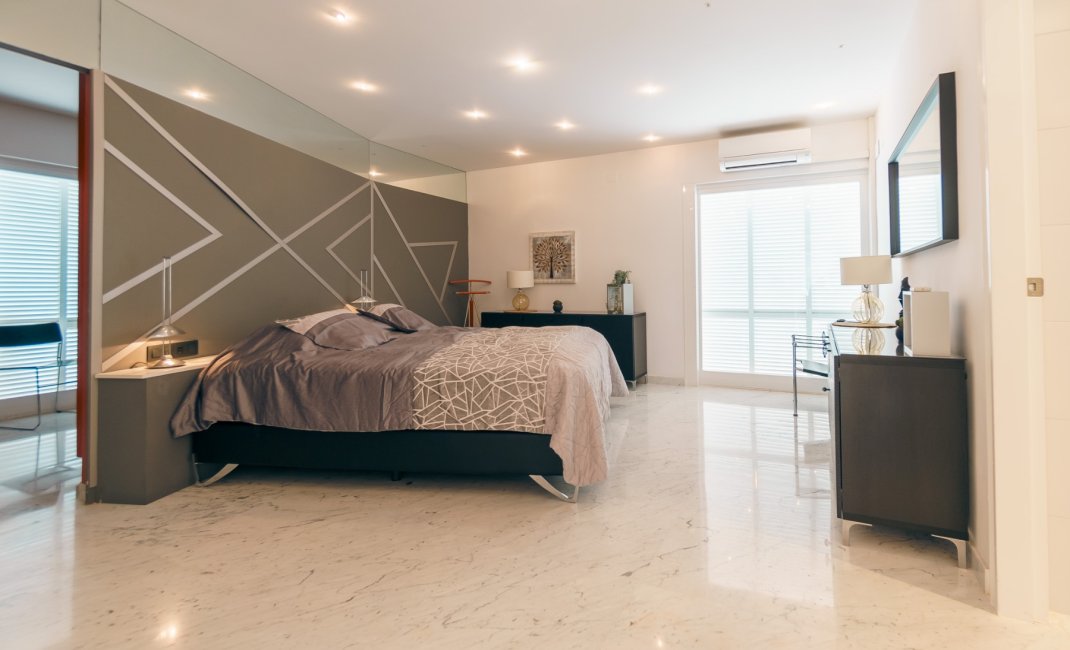 Videresalg -  Hytte / villa -
Albir