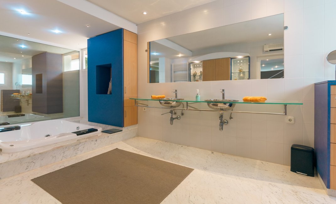 Videresalg -  Hytte / villa -
Albir