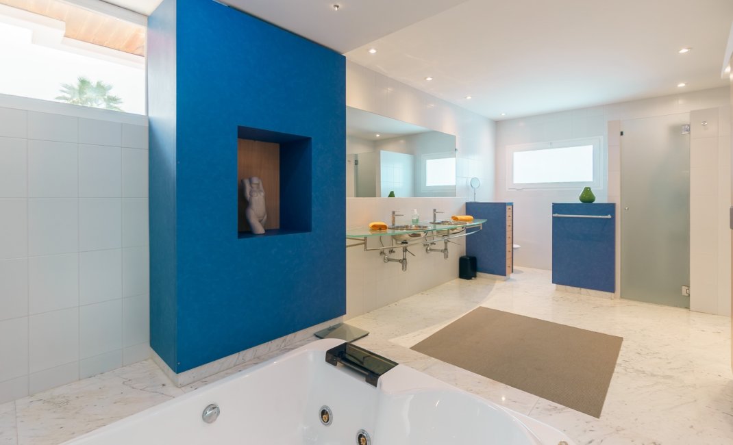 Videresalg -  Hytte / villa -
Albir