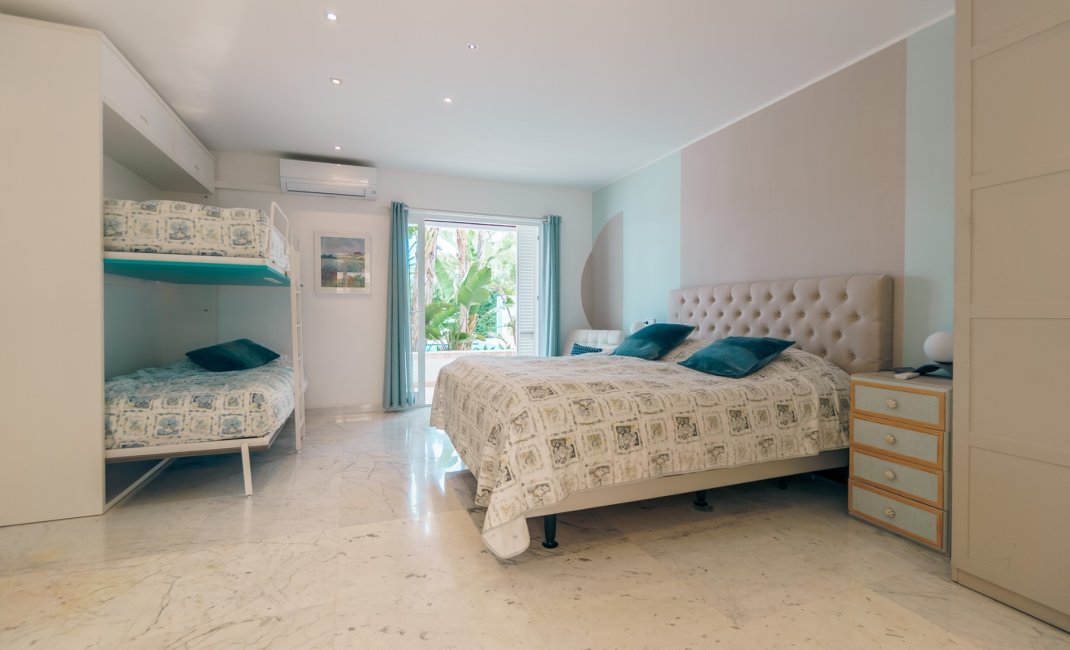 Videresalg -  Hytte / villa -
Albir