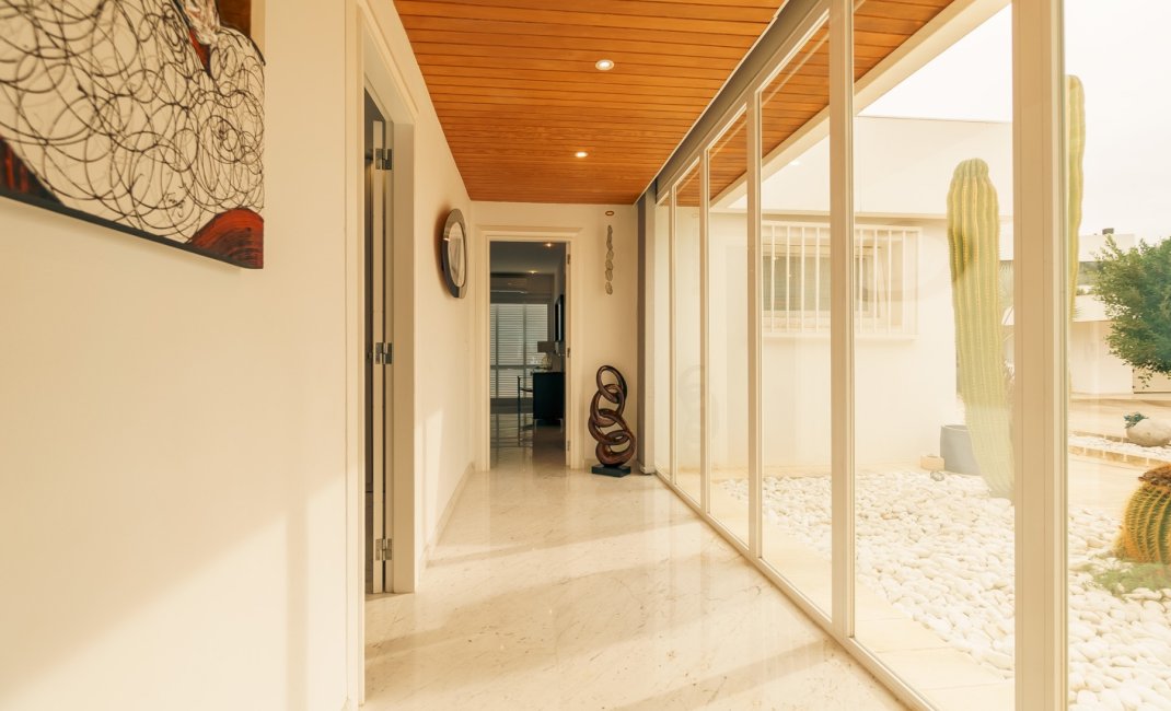 Videresalg -  Hytte / villa -
Albir