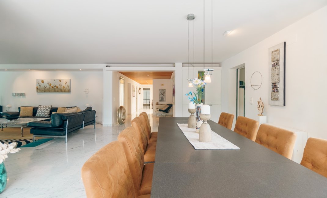 Videresalg -  Hytte / villa -
Albir