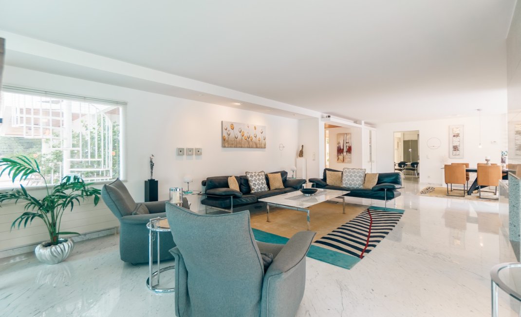 Videresalg -  Hytte / villa -
Albir