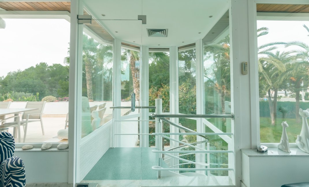 Videresalg -  Hytte / villa -
Albir