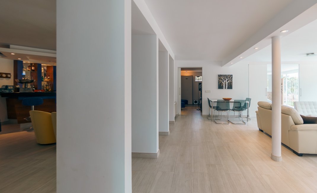 Videresalg -  Hytte / villa -
Albir