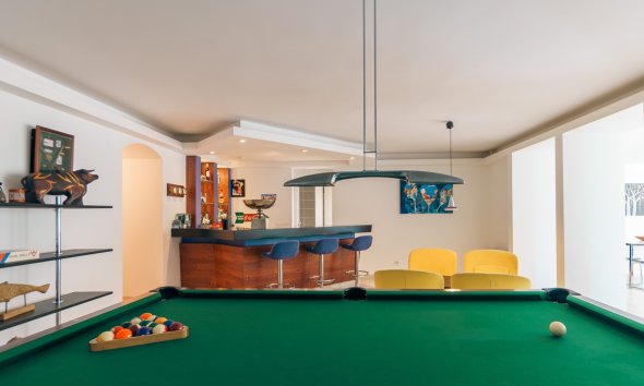 Videresalg -  Hytte / villa -
Albir