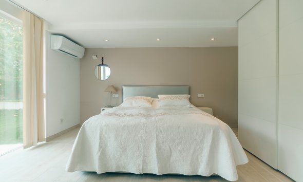 Videresalg -  Hytte / villa -
Albir