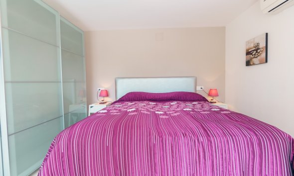 Videresalg -  Hytte / villa -
Albir