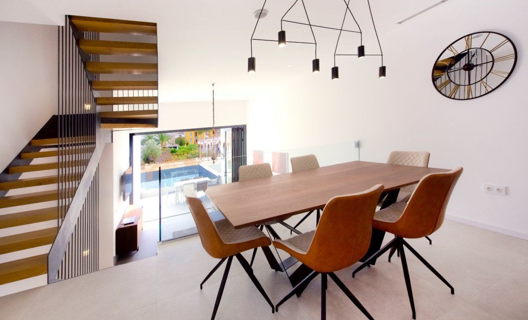 Videresalg -  Hytte / villa -
Albir