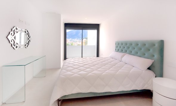 Videresalg -  Hytte / villa -
Albir