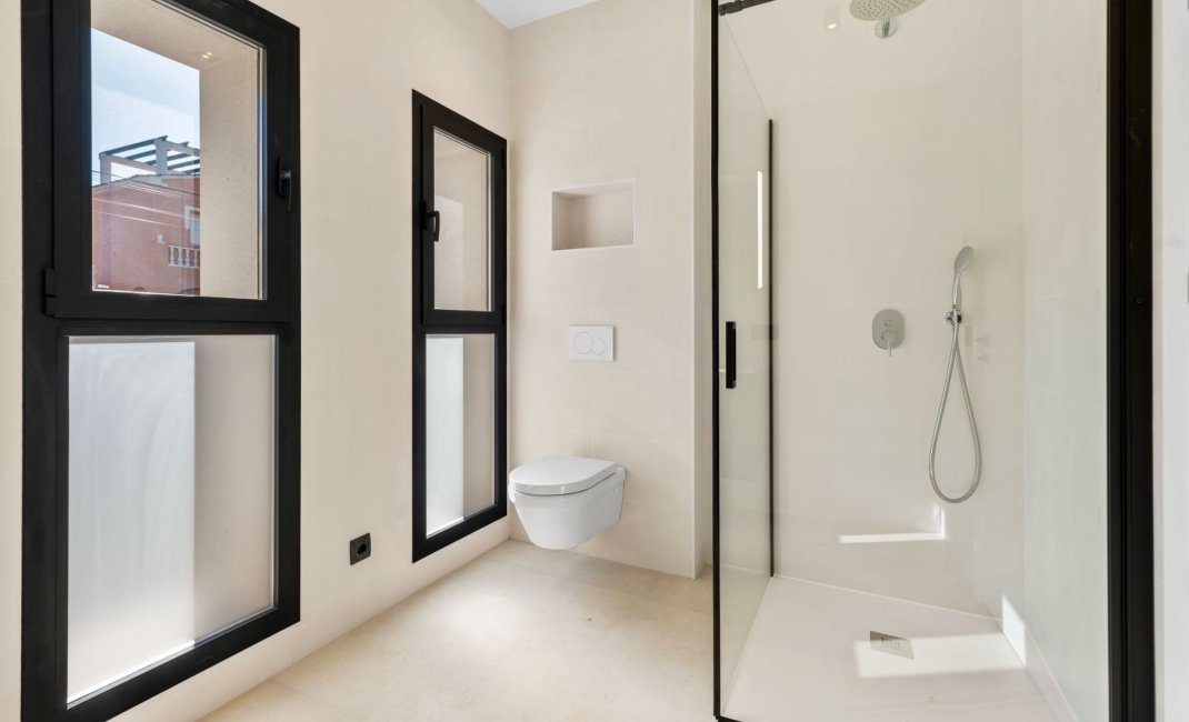 Obra nueva - Chalet / Villa  -
Albir