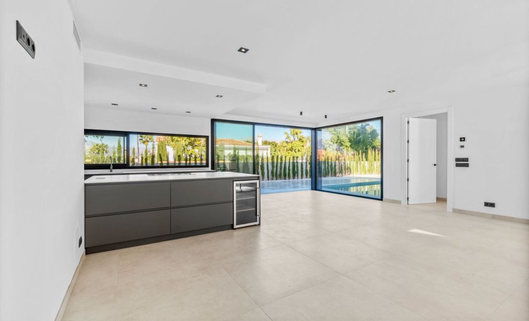 Obra nueva - Chalet / Villa  -
Albir