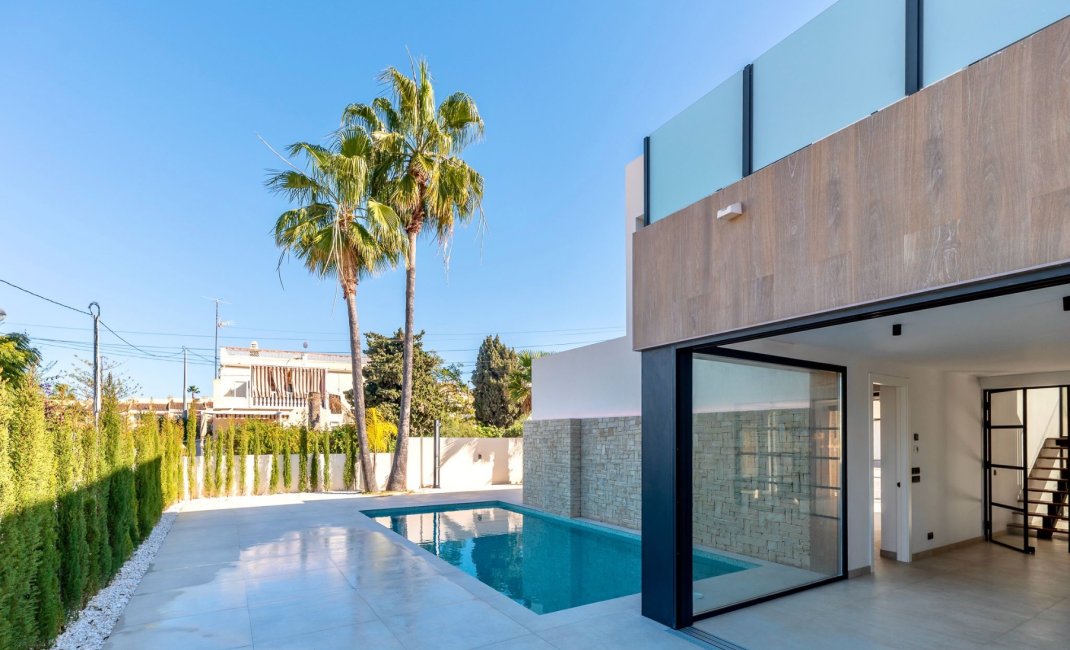 Obra nueva - Chalet / Villa  -
Albir