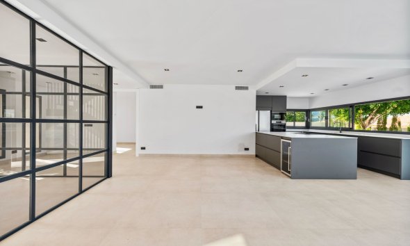 Obra nueva - Chalet / Villa  -
Albir