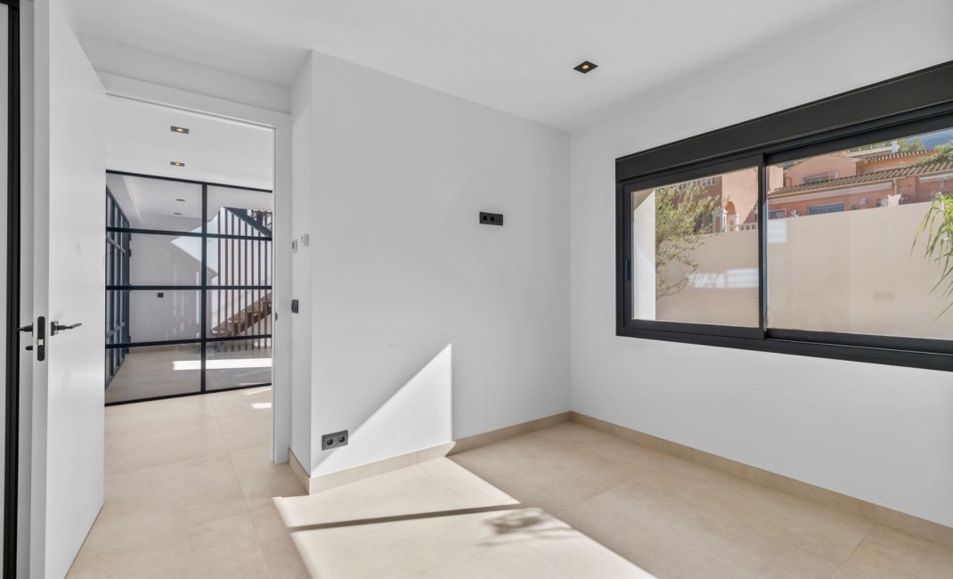 Obra nueva - Chalet / Villa  -
Albir