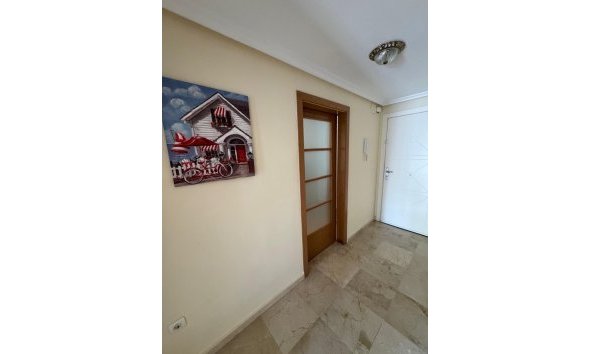 Reventa - Apartamento / piso -
Albir