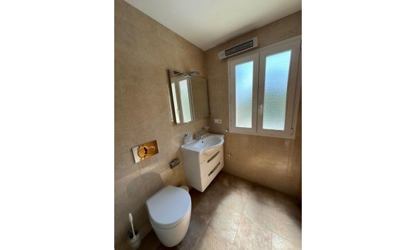 Reventa - Apartamento / piso -
Albir