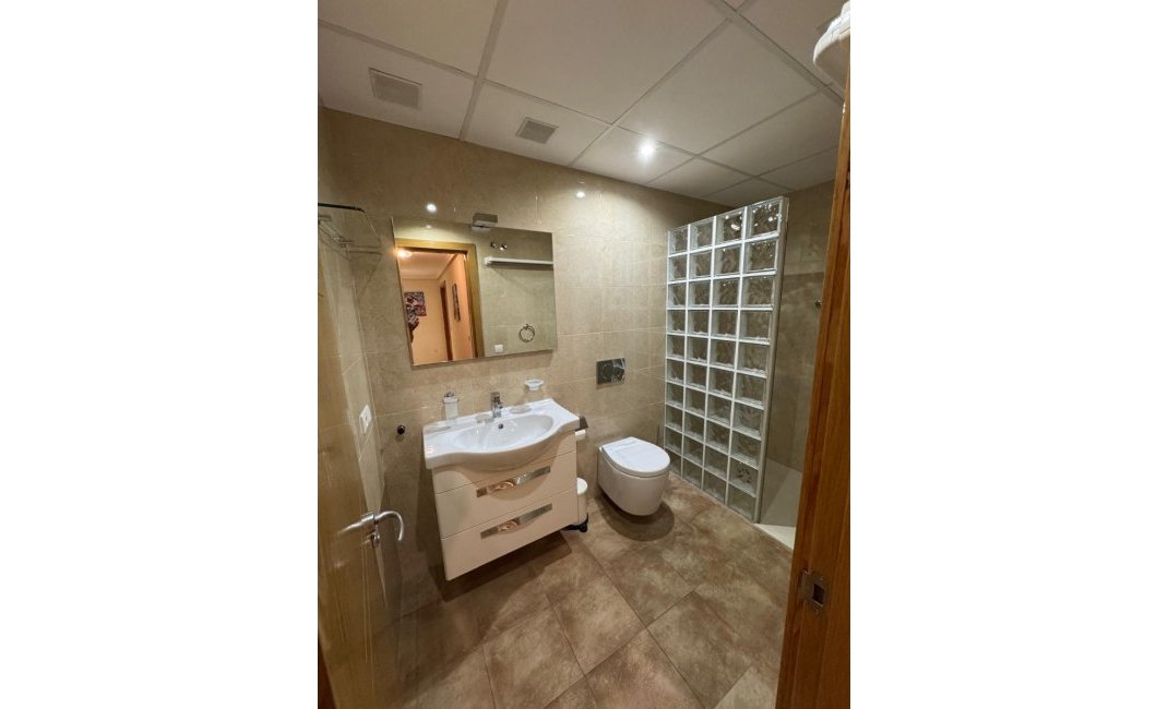 Reventa - Apartamento / piso -
Albir