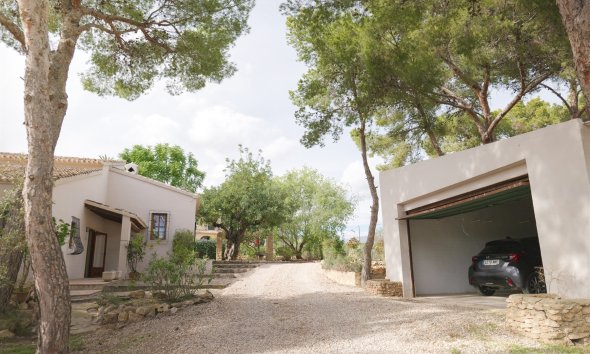 Resale -  Chalet / Villa -
Alfaz del Pi - Alfas del Pí