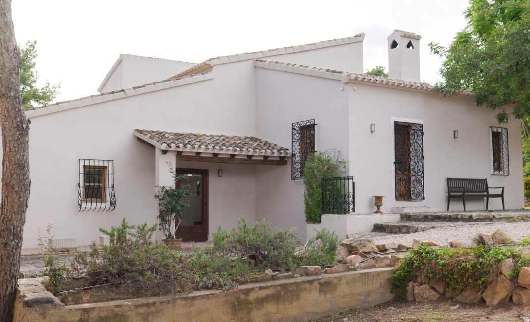 Resale -  Chalet / Villa -
Alfaz del Pi - Alfas del Pí