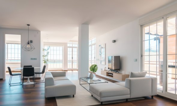 Reventa - Ático -
Altea