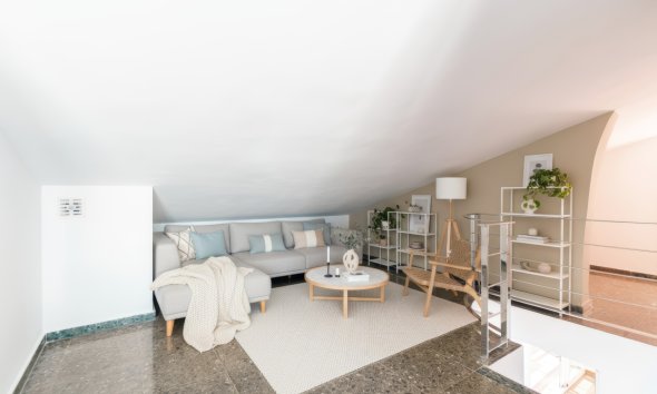 Reventa - Ático -
Altea