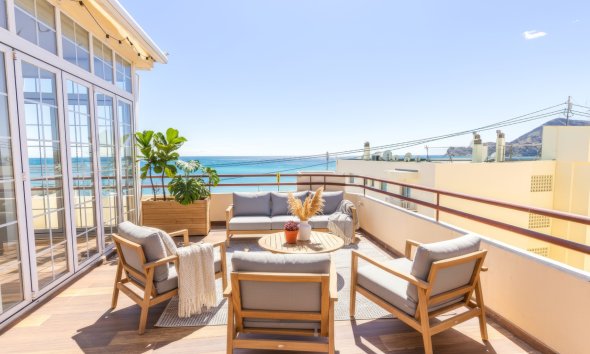 Reventa - Ático -
Altea