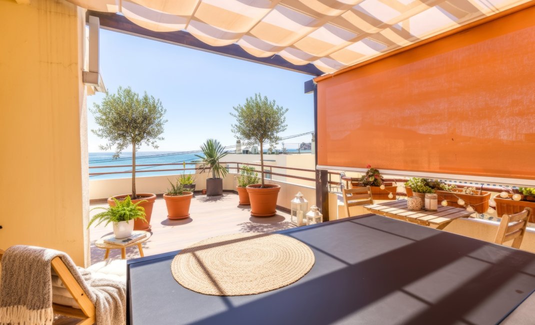 Reventa - Ático -
Altea