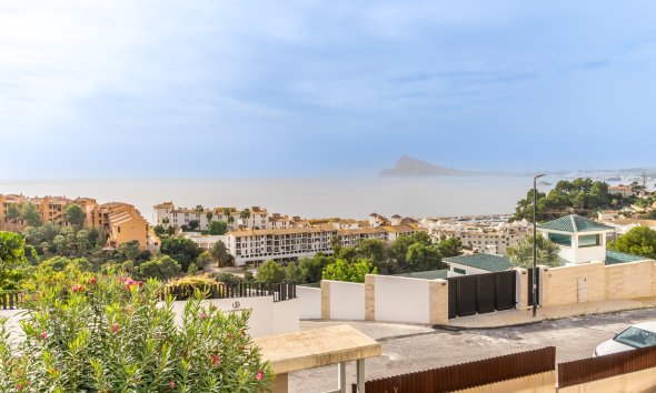 Long Term Rental - Apartment / flat -
Altea