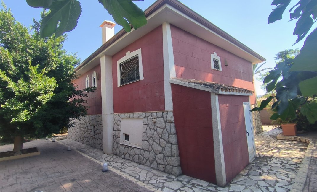 Reventa - Chalet / Villa  -
Benidorm
