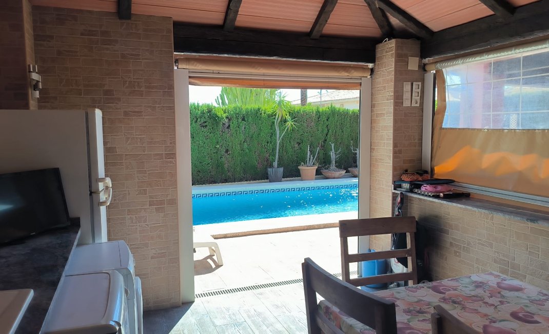 Reventa - Chalet / Villa  -
Benidorm