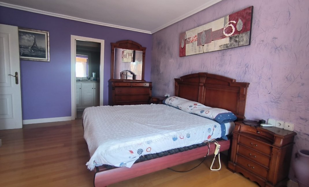 Reventa - Chalet / Villa  -
Benidorm