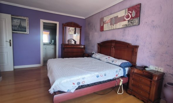 Reventa - Chalet / Villa  -
Benidorm