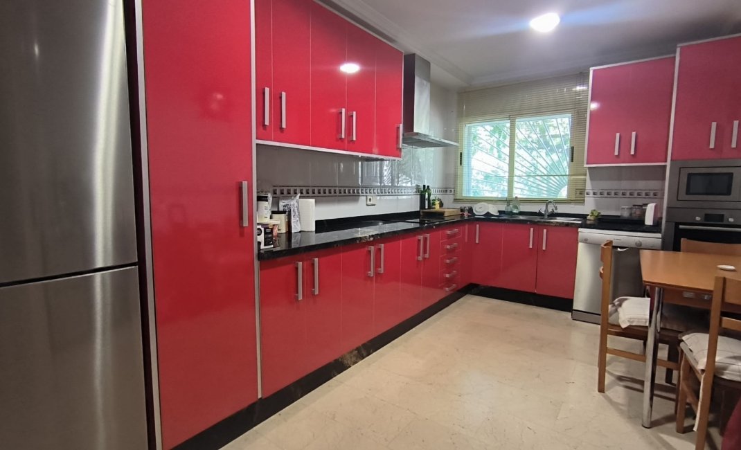 Reventa - Chalet / Villa  -
Benidorm