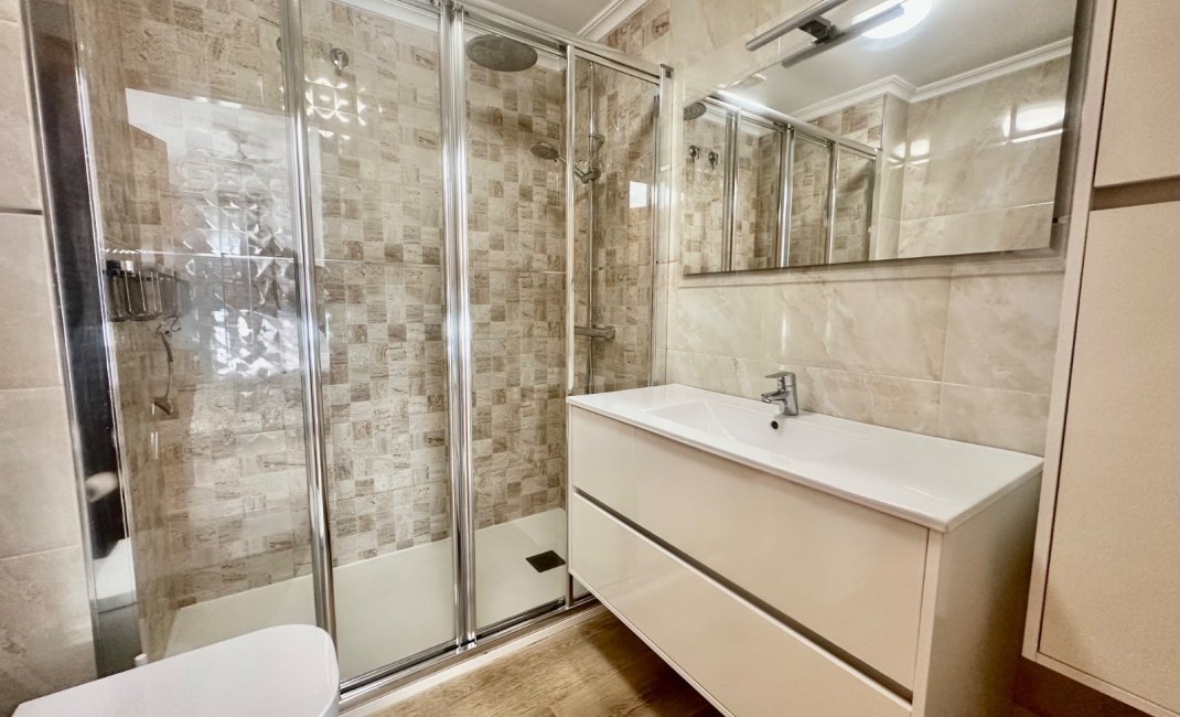 Reventa - Apartamento / piso -
Albir