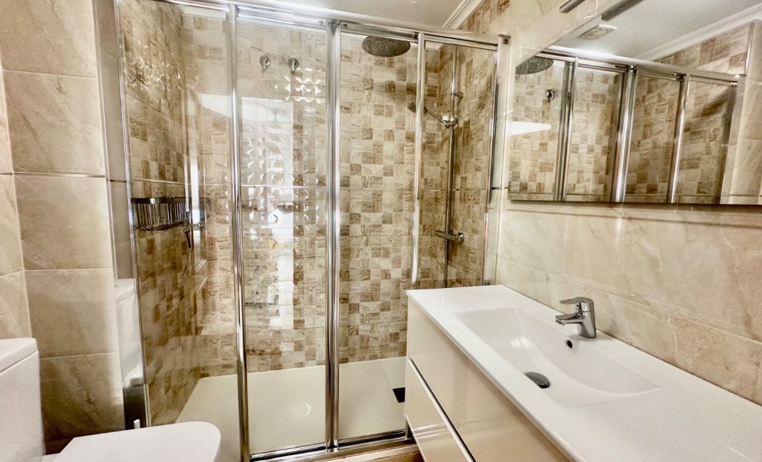 Reventa - Apartamento / piso -
Albir