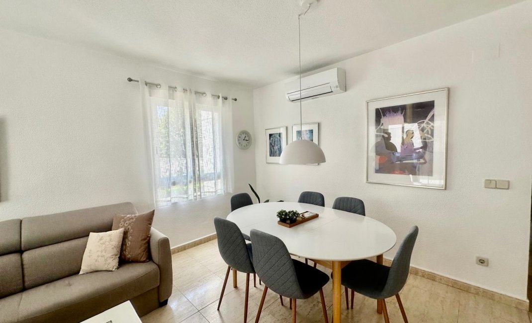 Reventa - Apartamento / piso -
Albir