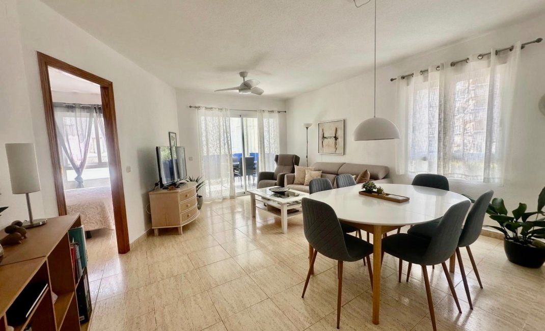 Reventa - Apartamento / piso -
Albir
