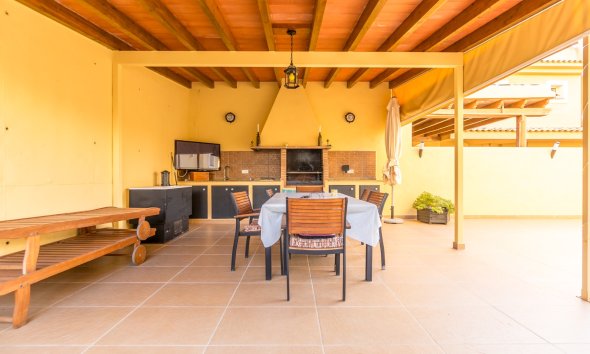 Revente -  Chalet / Villa -
Benidorm